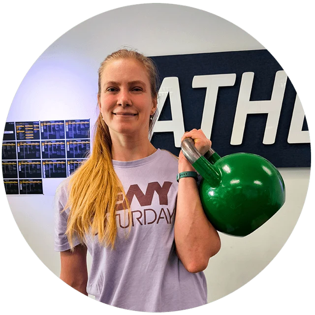 Mira, Sportwissenschaftlerin im FIT-UP Sportcenter